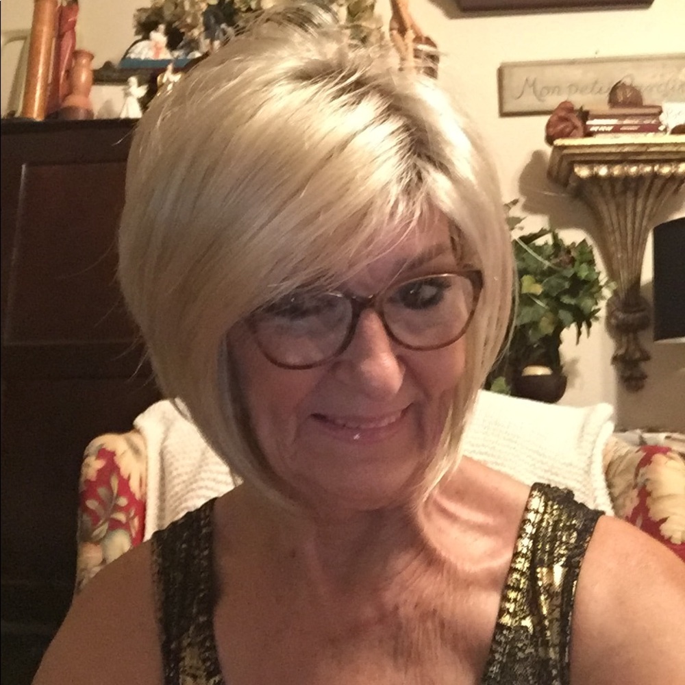 Meet your Posher, Sandy